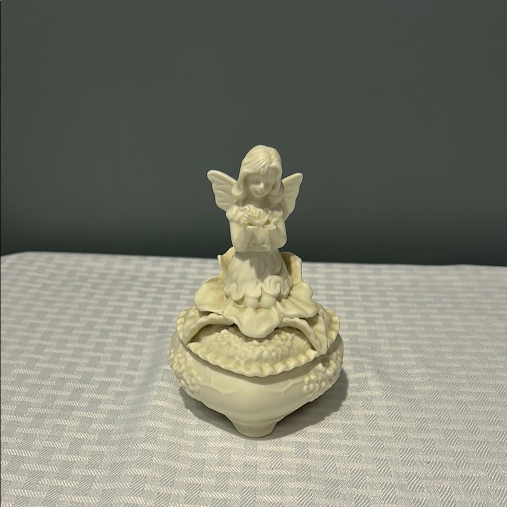 Fairy trinket box
